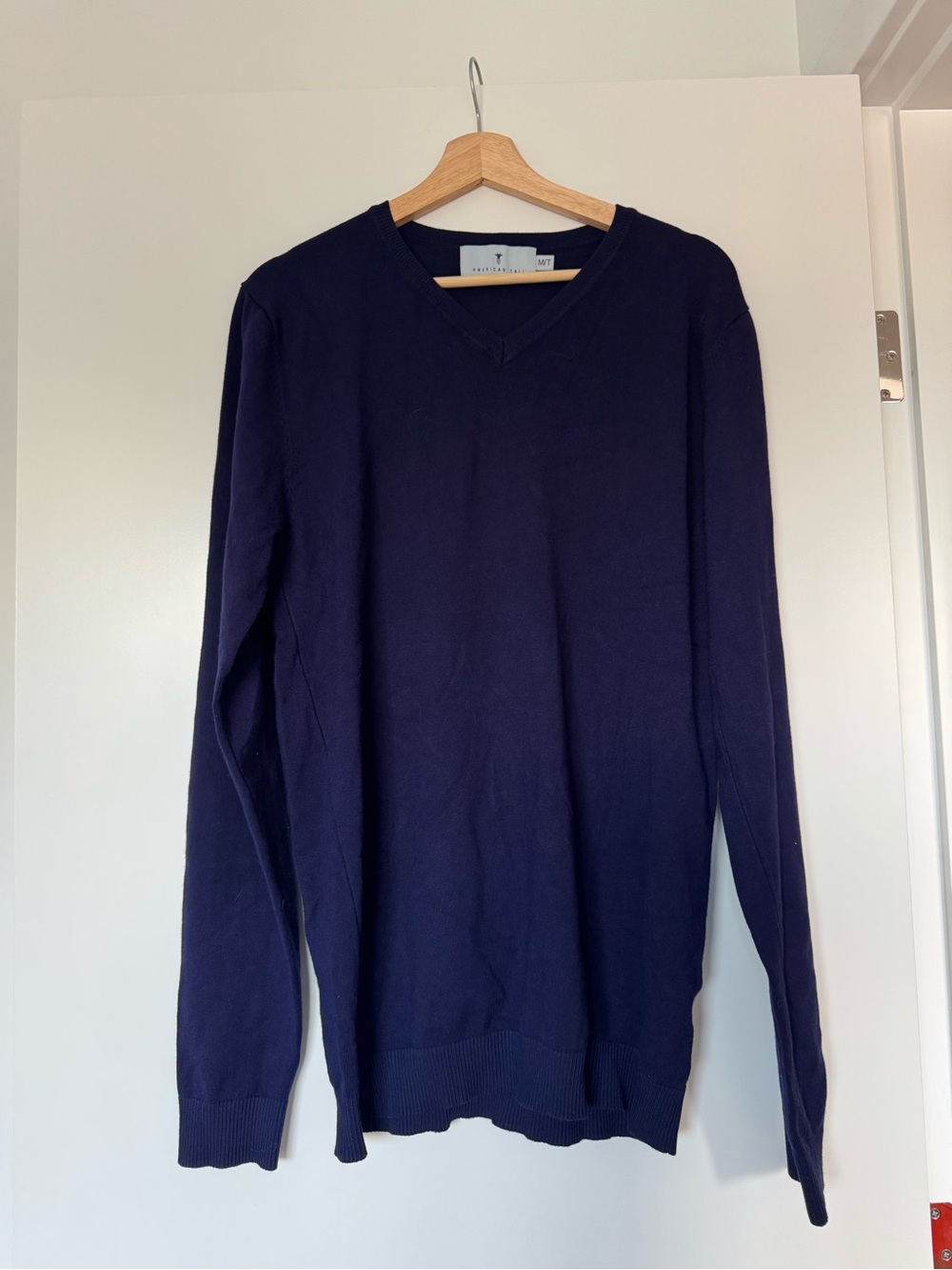 American Tall Men's V-Neck Sweater - Navy